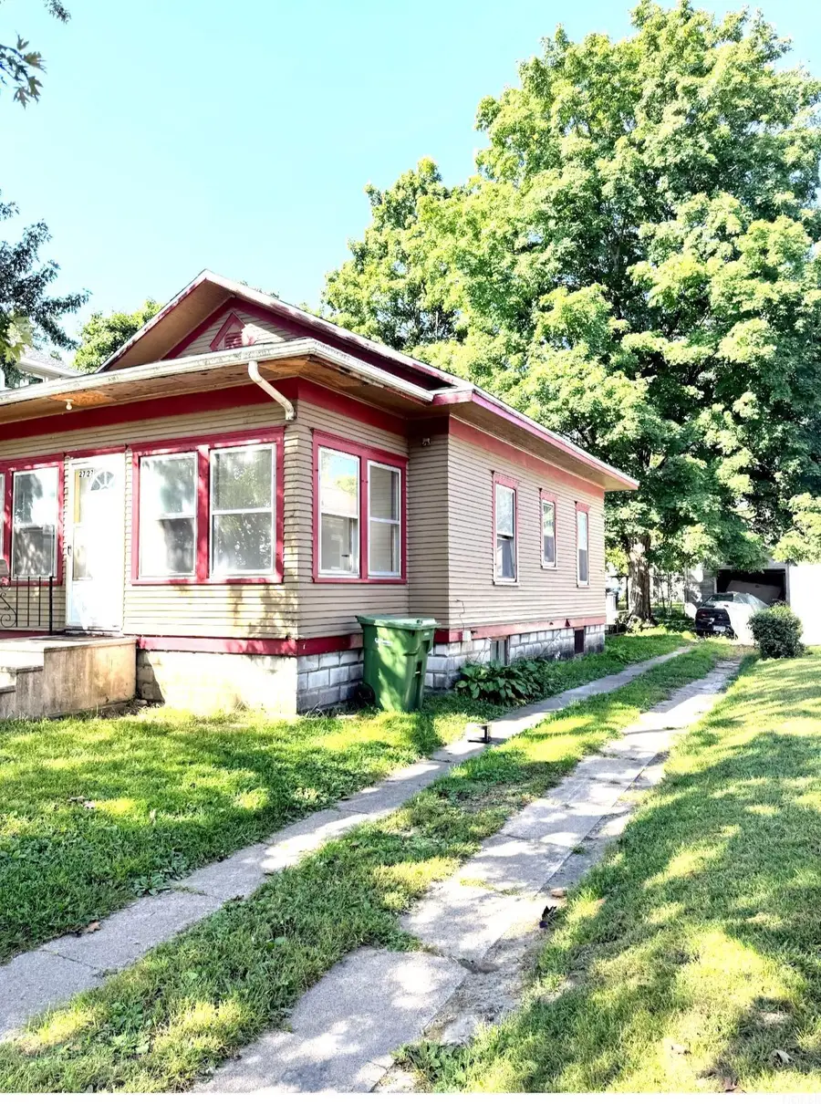 2727 E 4th Street, Waterloo, IA 50703 - Image #2