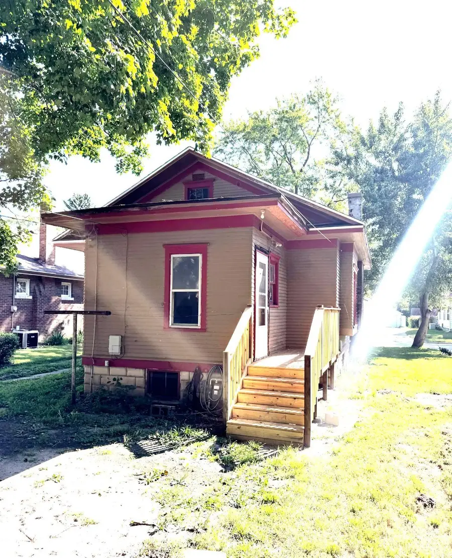 2727 E 4th Street, Waterloo, IA 50703 - Image #3