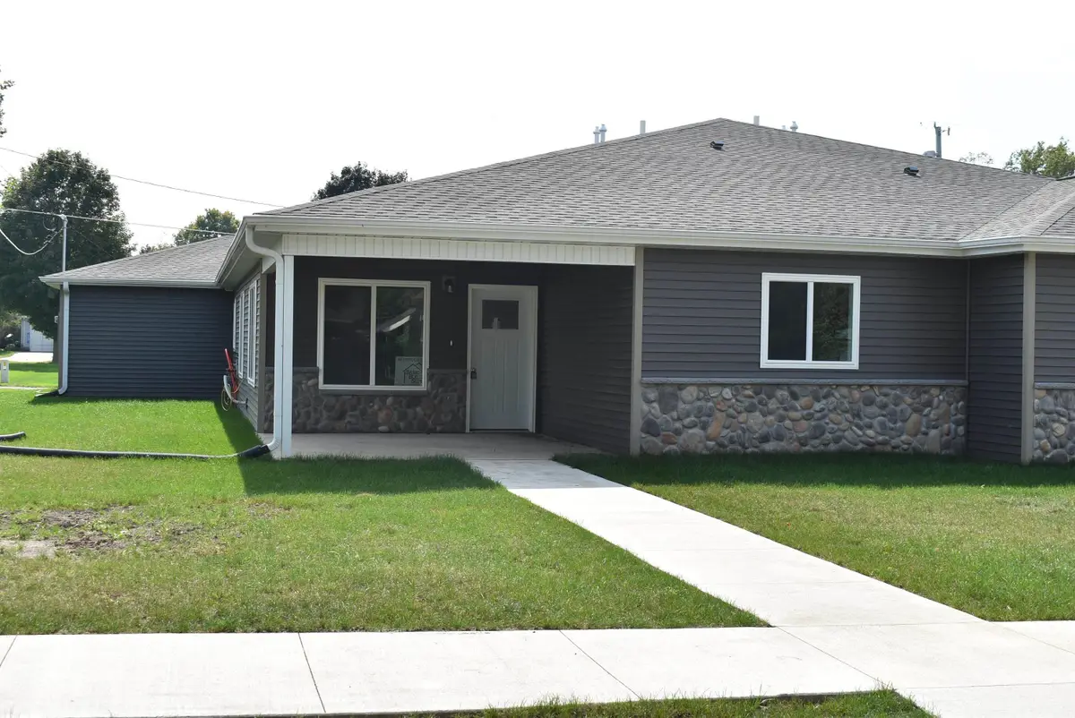 326 Walnut Street, Osage, IA 50461 - Image #1