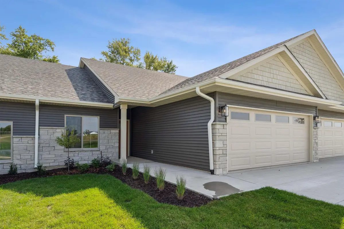 1789-2 Golf Course Boulevard, Independence, IA 50644 - Image #1