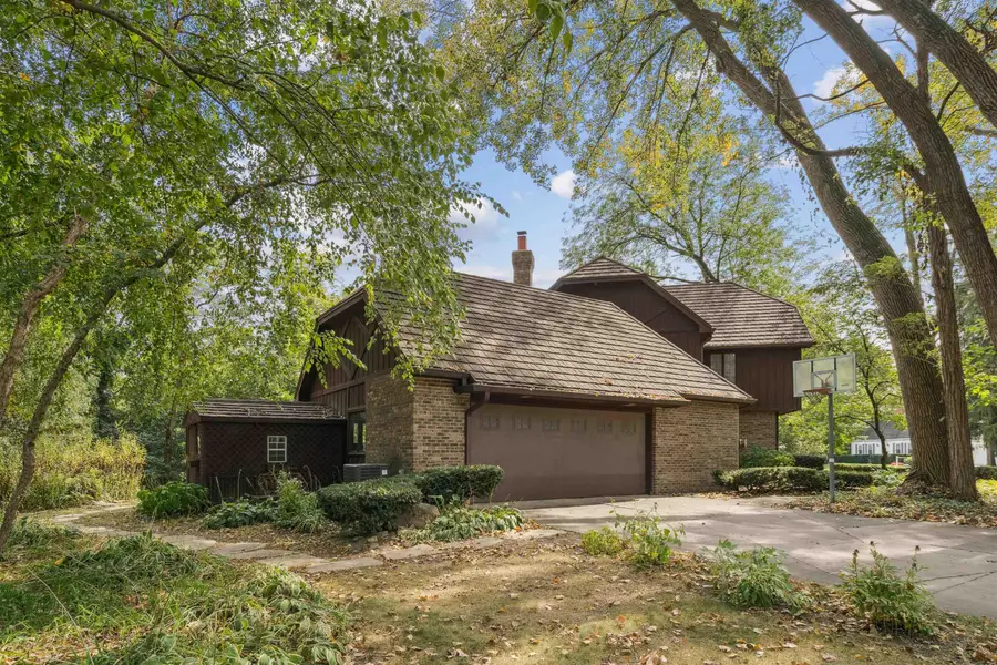 2522 Sunset Boulevard, Cedar Falls, IA 50613 - Image #2