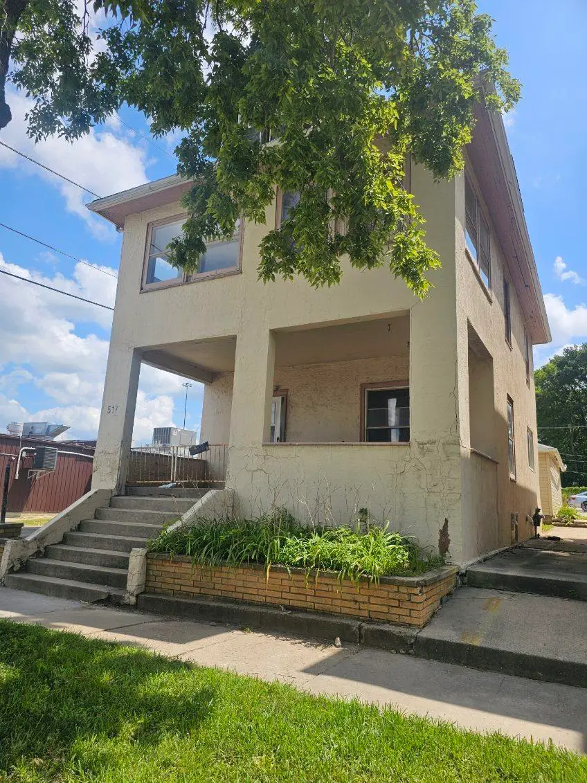 517 W 9th Street, Waterloo, IA 50702 - Image #1