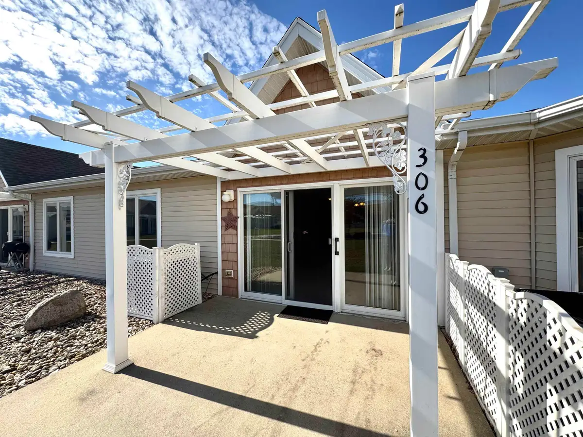 4124 Thresher Court #306, Cedar Falls, IA 50613 - Image #1