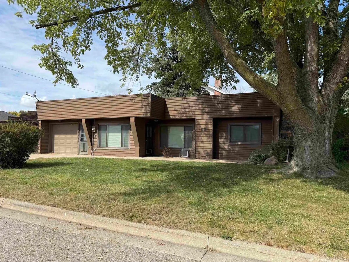 100 W Myrtle St Street, Toledo, IA 52342 - Image #1