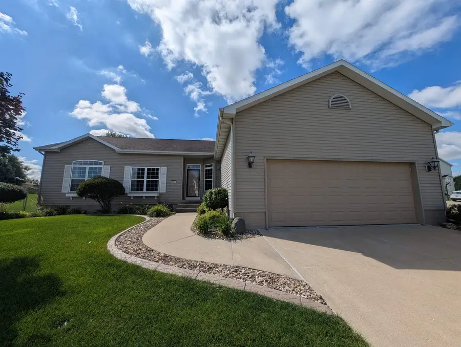 2404 Erik Road, Cedar Falls, IA 50613 - Image #3