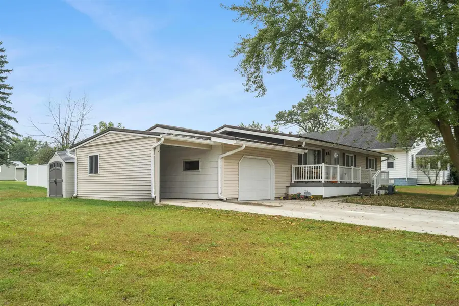 305 8th Ave Sw, Oelwein, IA 50662 - Image #2