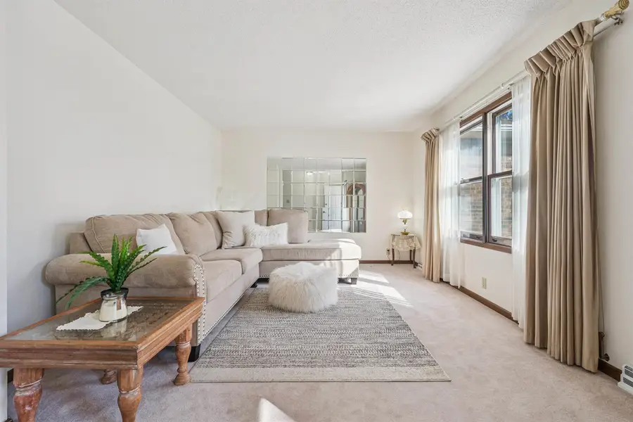 502 Oak Park Boulevard, Cedar Falls, IA 50613 - Image #3