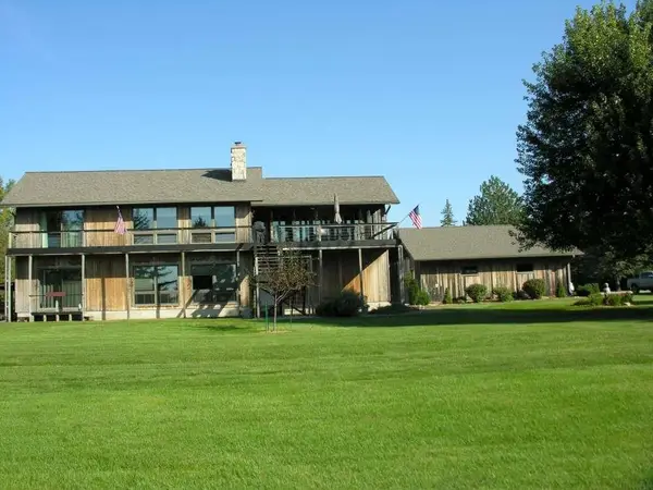 2010 Quarry View Lane, Osage, IA 50461