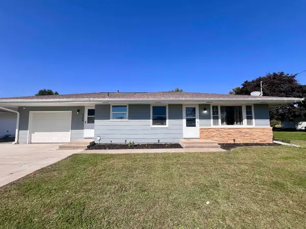 2306 15th Ave Avenue, Eldora, IA 50627