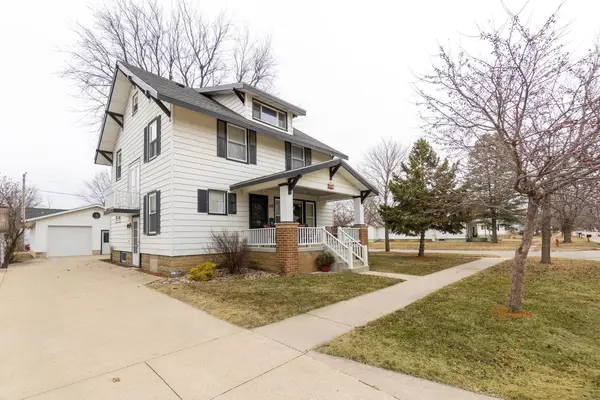 301 W Sycamore Street, Dunkerton, IA 50626