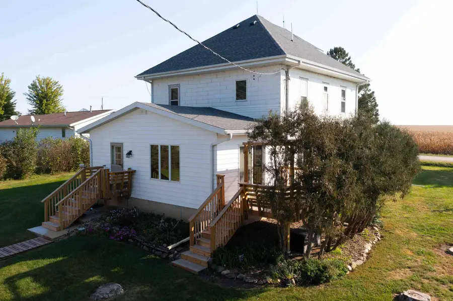 11857 L Avenue, Parkersburg, IA 50665 - Image #2