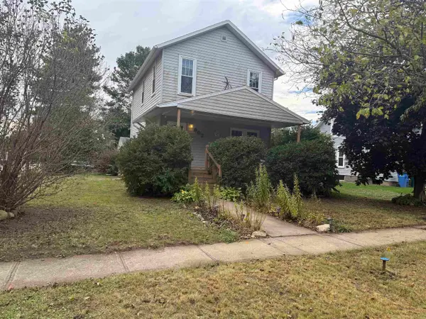 802 K Avenue, Grundy Center, IA 50638