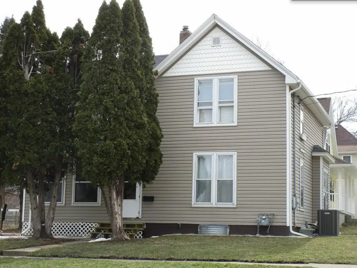 827 W 7th Street, Waterloo, IA 50702 - Image #1