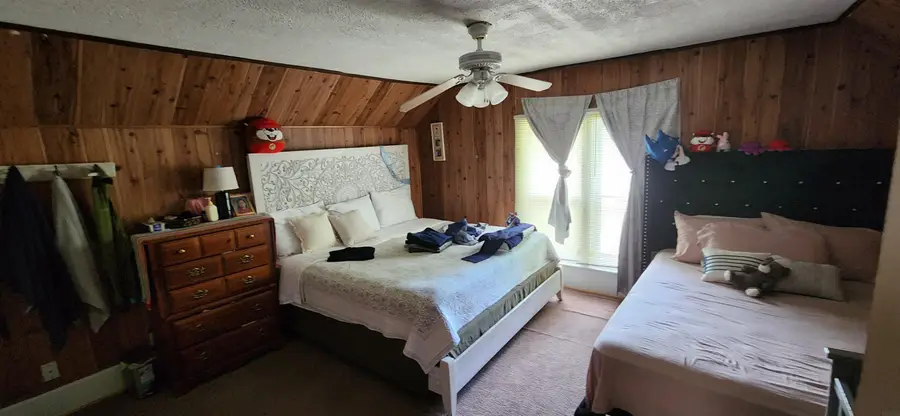 827 W 7th Street, Waterloo, IA 50702 - Image #2