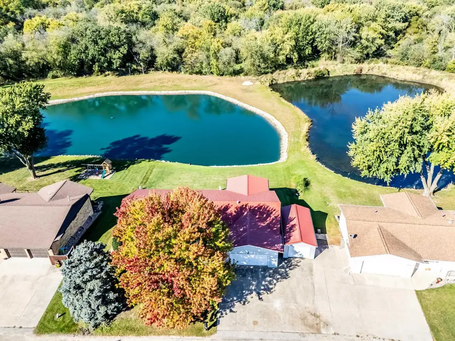 410 Lakeside Dr Drive, Fairbank, IA 50629 - Image #2