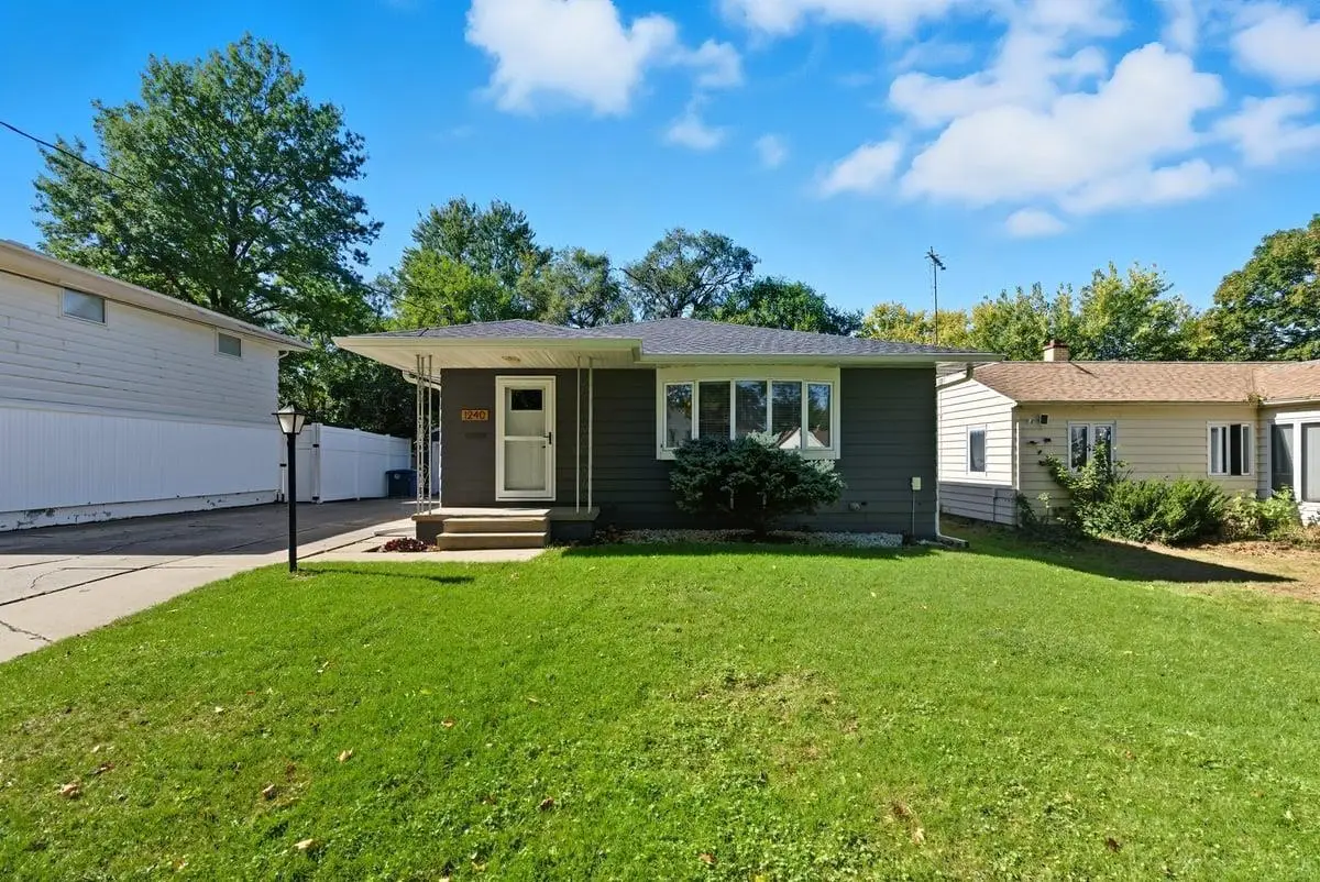 1240 Lyon Avenue, Waterloo, IA 50702 - Image #1