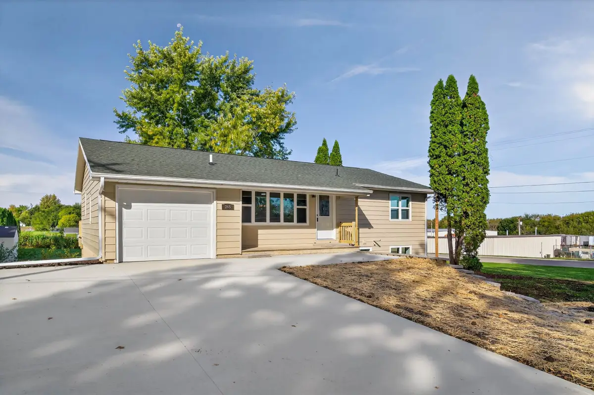 305 2nd Street, Grundy Center, IA 50638 - Image #1