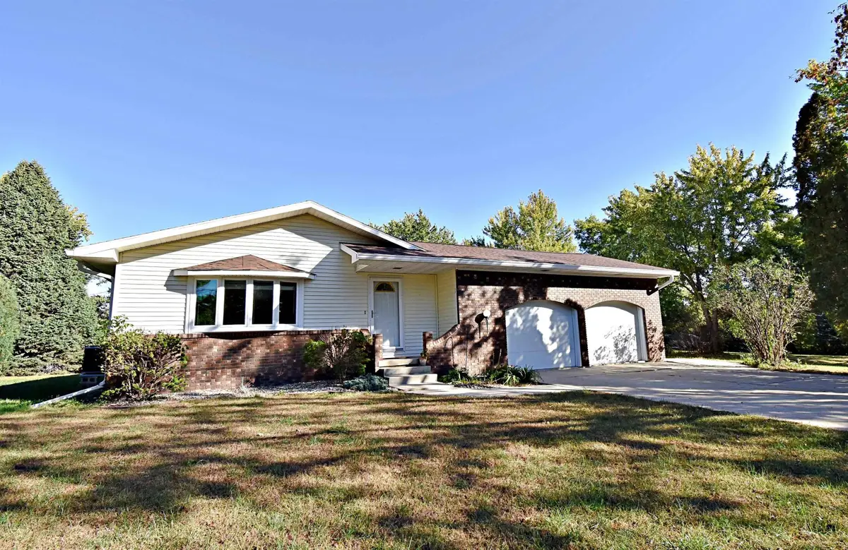 206 8th St. S.w., Independence, IA 50644 - Image #1