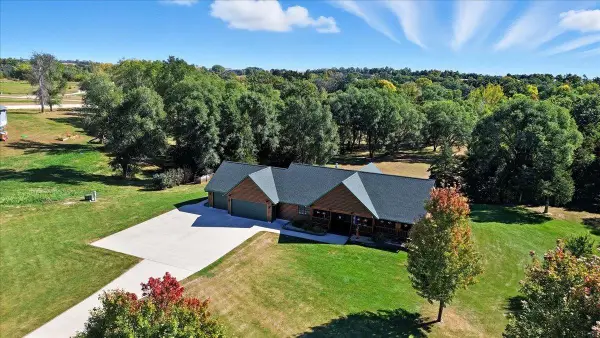 2617-5 Quasqueton Diagonal Blvd, Independence, IA 50644