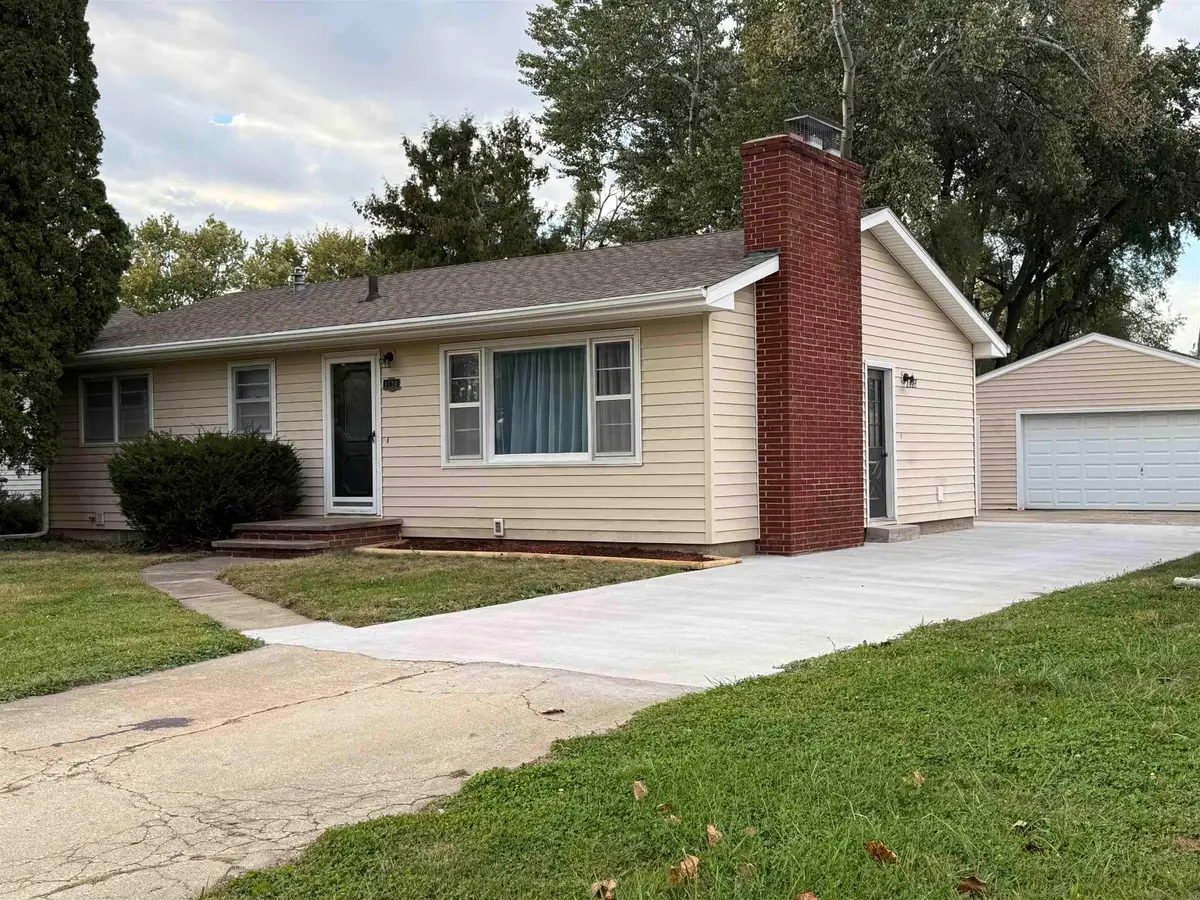 1726 Huntington Road, Waterloo, IA 50701 - Image #1