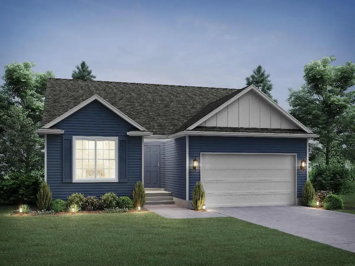 610 Burbank Avenue, Waterloo, IA 50702 - Image #1