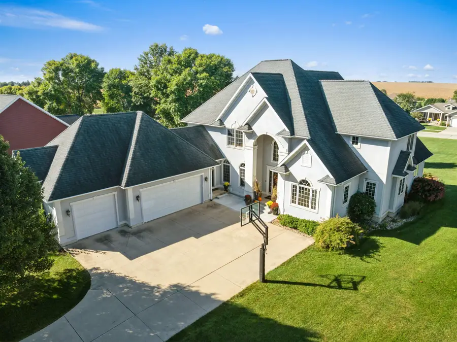 1001 Indigo St, Grundy Center, IA 50638 - Image #2