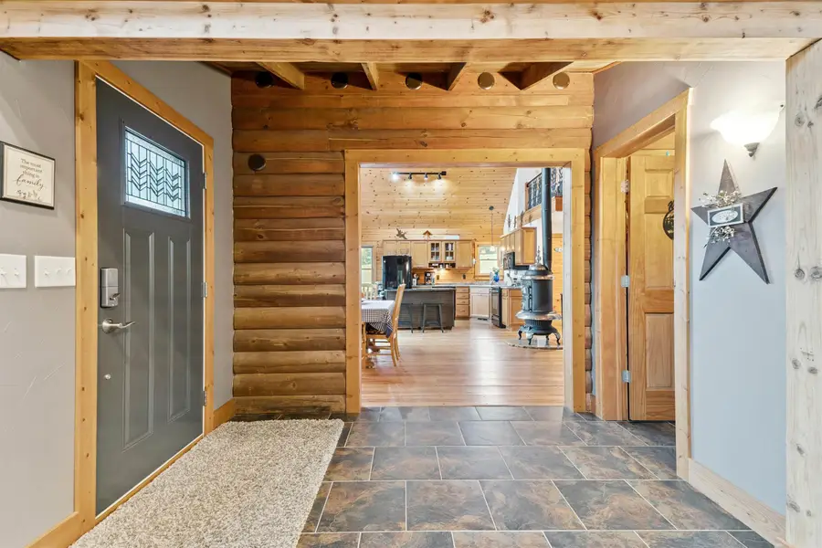 355 Estes Ridge Trail, Guttenberg, IA 52052 - Image #3