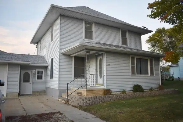 203 & 205 Grove St, Fairbank, IA 50629