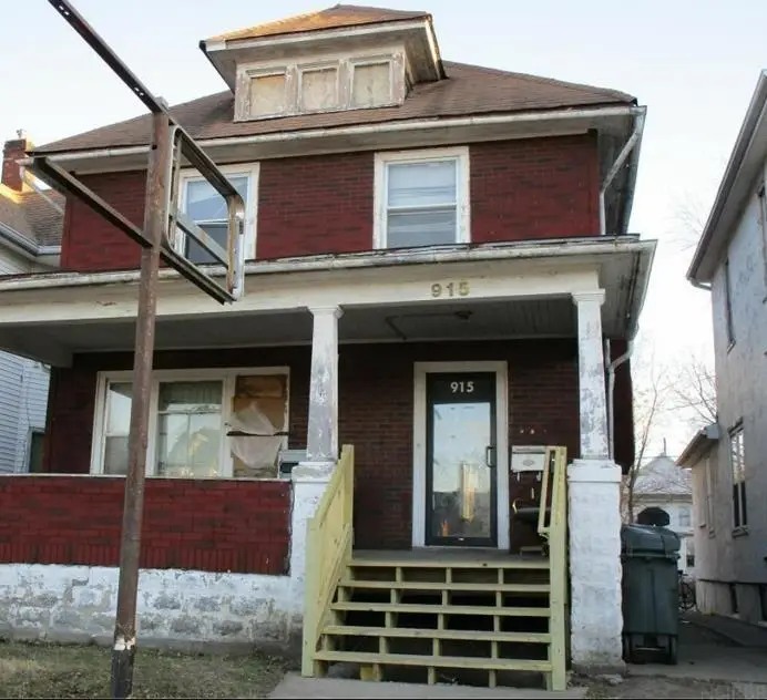 915 W 5th Street, Waterloo, IA 50702 - Image #1