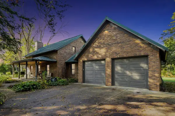 2387 290th St, Rowley, IA 52329