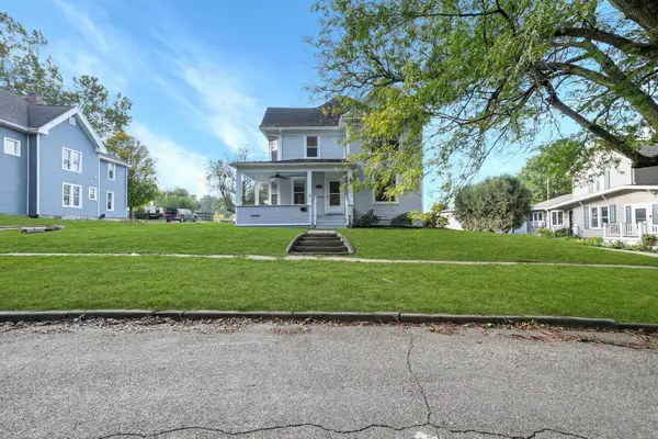 802 Park Street, Reinbeck, IA 50669