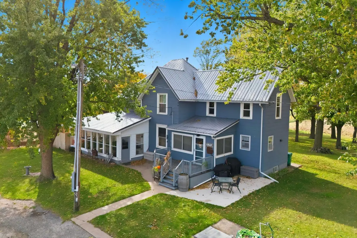 1065 230th Street, Waverly, IA 50677 - Image #1