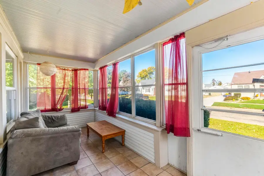 1642 Bertch Ave, Waterloo, IA 50702 - Image #3