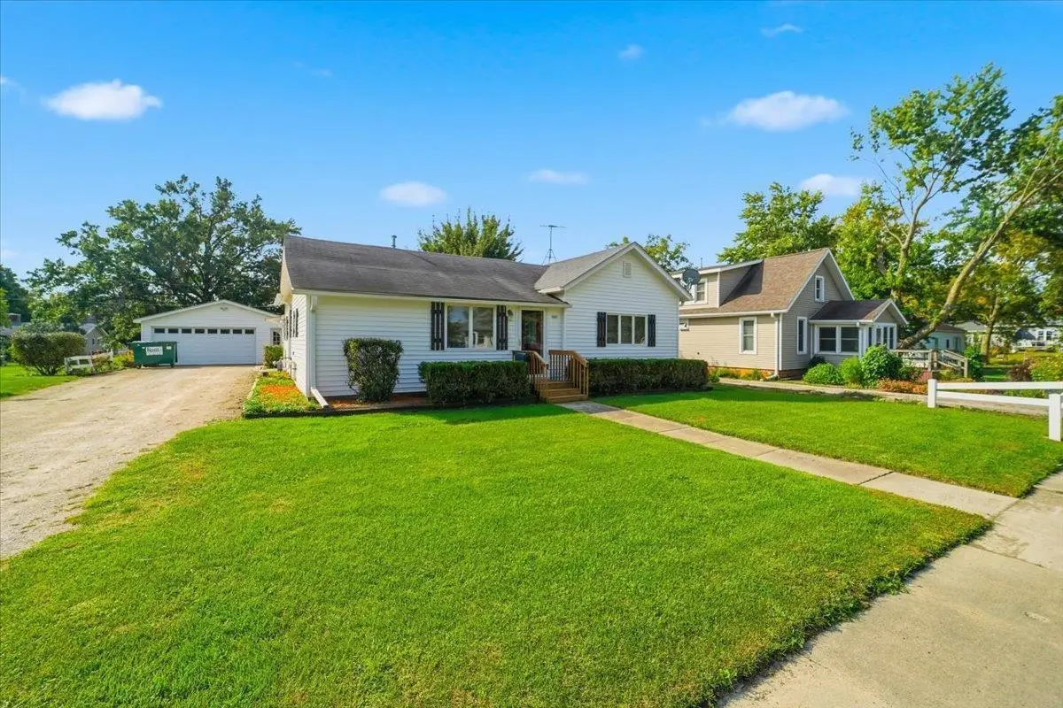 1407 18th Avenue, Eldora, IA 50627 - #1