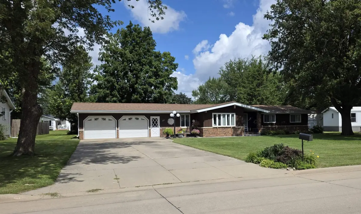 405 Quaker Mill Drive, Manchester, IA 52057 - Image #1