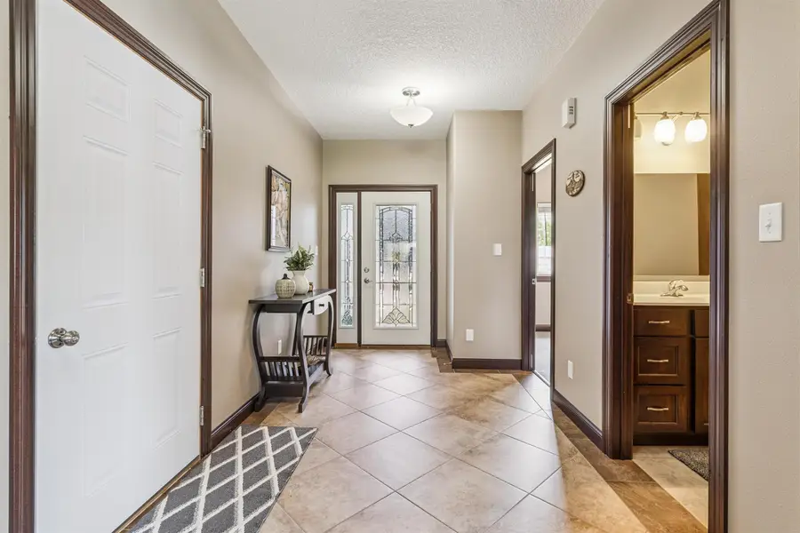 4755 Winghaven Drive, Waterloo, IA 50701 - Image #3