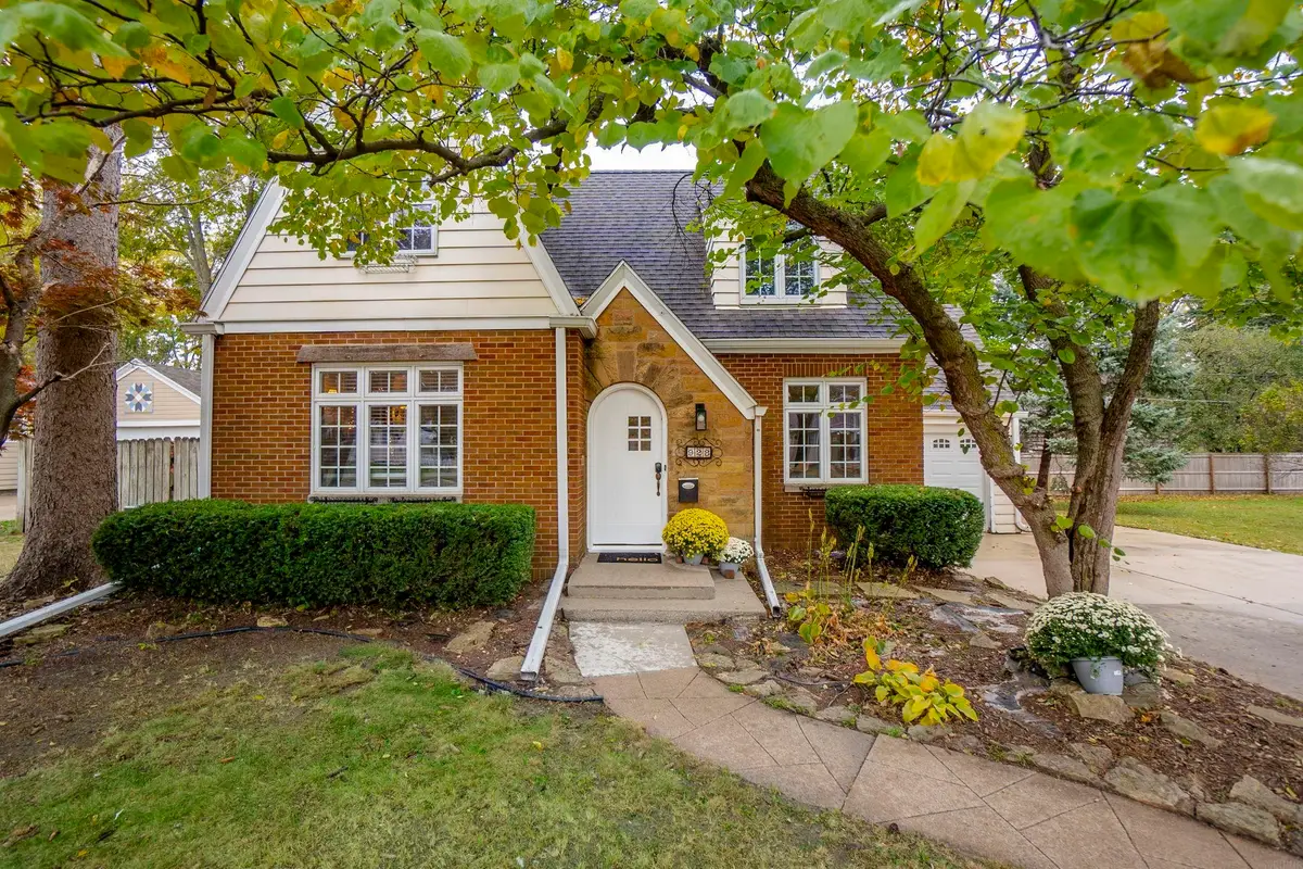 928 Kimball Ave., Waterloo, IA 50702 - Image #1