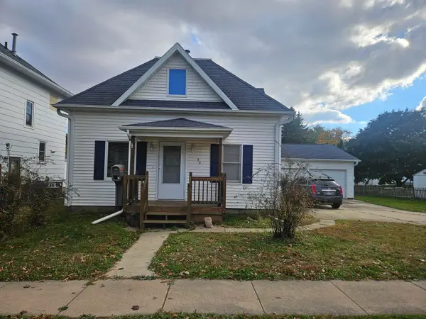 32 6th St. Nw, Oelwein, IA 50662