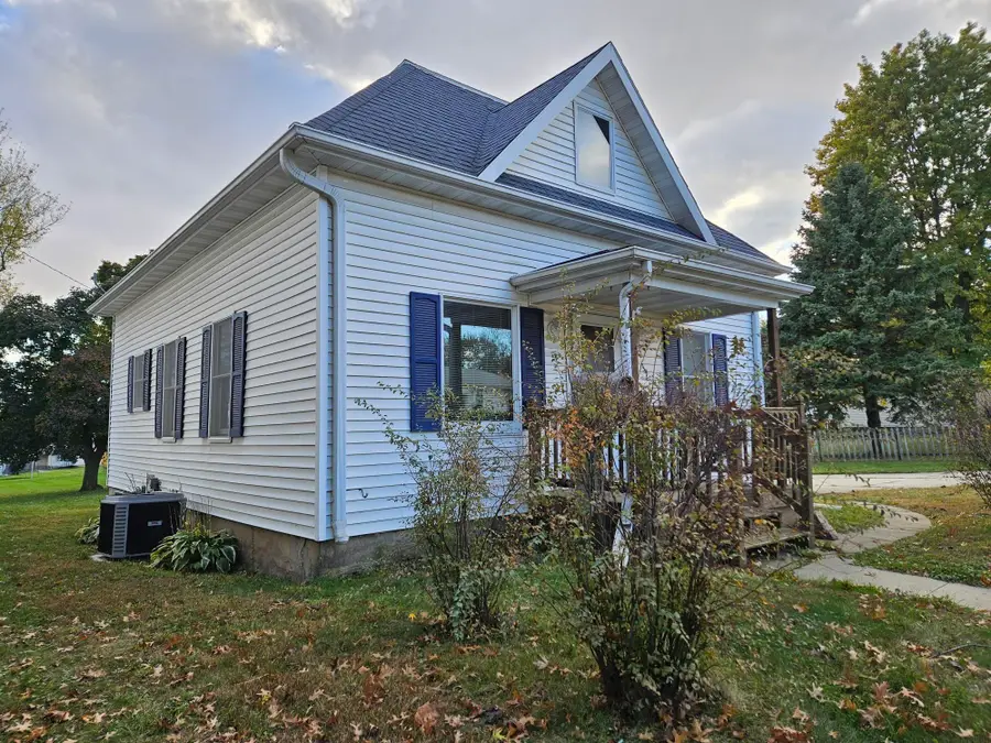32 6th St. Nw, Oelwein, IA 50662 - Image #3