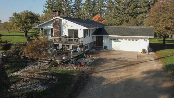 14681 Westbrok Street, Aplington, IA 50604