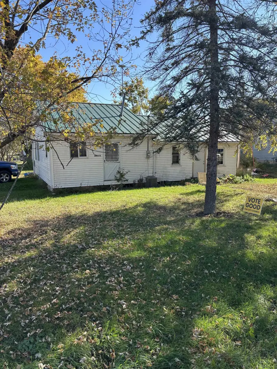 264 N 3rd Street #1 and 2 and 3, Central City, IA 52214 - Image #2