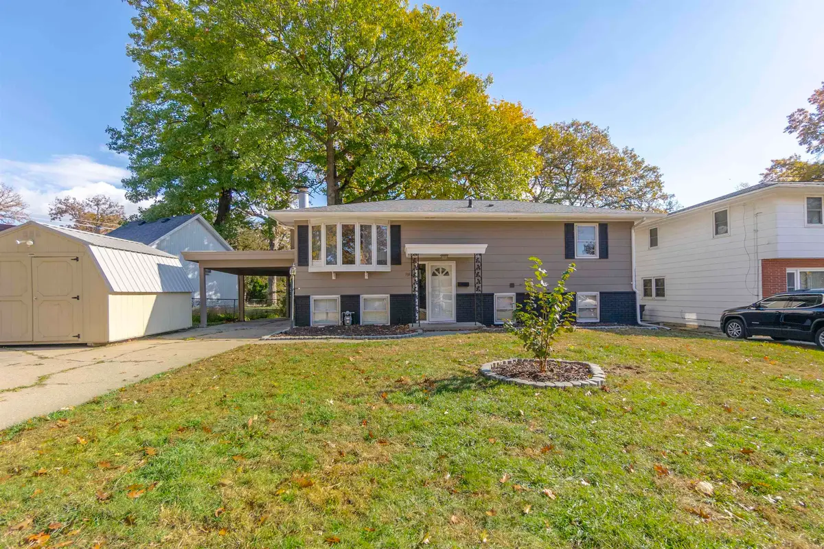 1916 Ashland Avenue, Cedar Falls, IA 50613 - Image #1