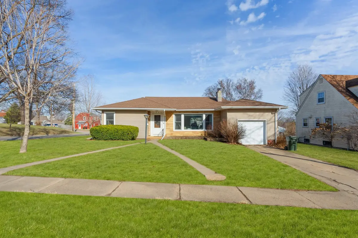 1804 Tremont St Street, Cedar Falls, IA 50613 - #1