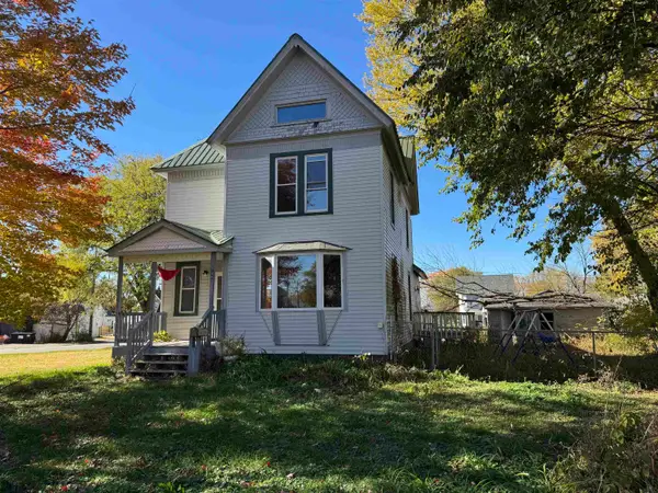 720 S Frederick, Oelwein, IA 50662