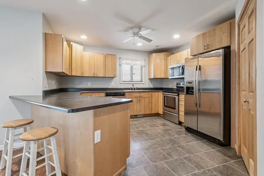 15 10th Ave Nw, Oelwein, IA 50662 - Image #2