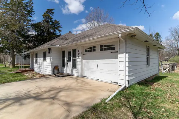 205 W Main Street, Steamboat Rock, IA 50672