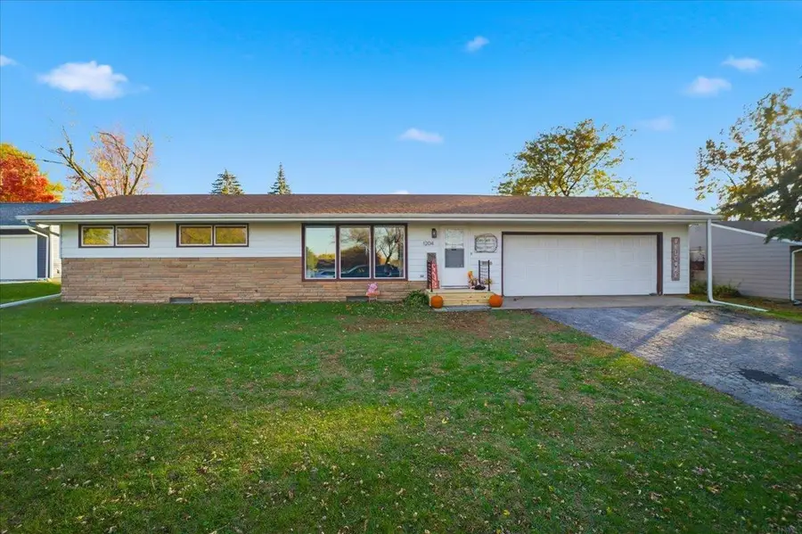 1204 1st St Ne, Oelwein, IA 50662 - Image #2