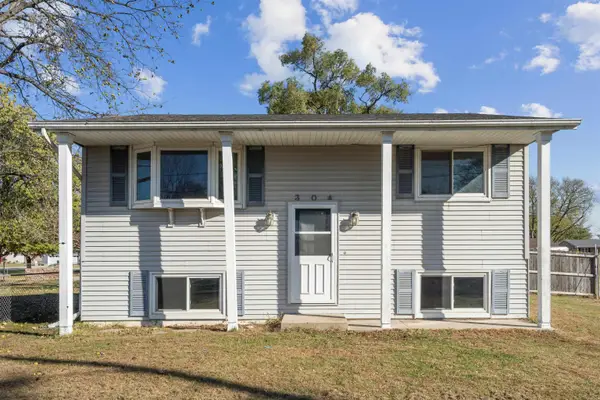 304 Saunders Avenue, Evansdale, IA 50707