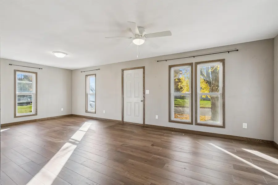 403 E Jackson Street, Shell Rock, IA 50670 - Image #3