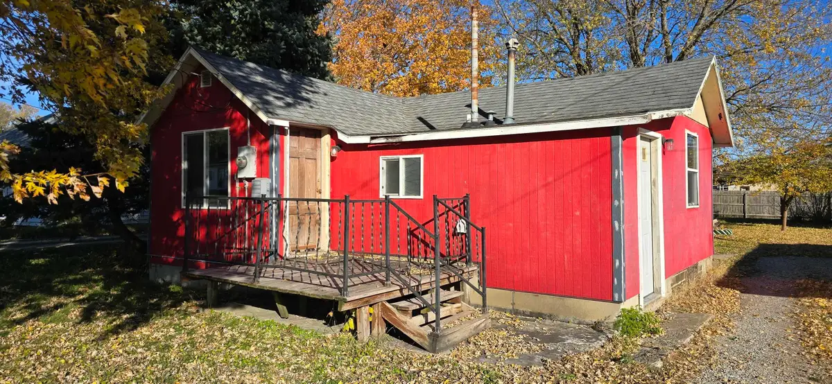 2023 S Wilson Ave Avenue, Mason City, IA 50401 - Image #1